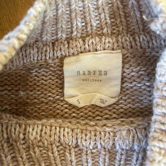 Francesca’s puff sleeve sweater, like new condition - Picture 3 of 3